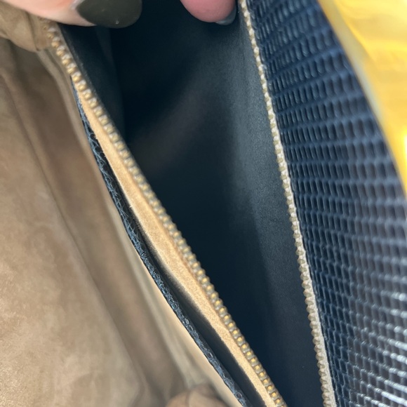 Elegant Vintage Black Eelskin Kisslock Leather Handbag - Picture 7 of 11